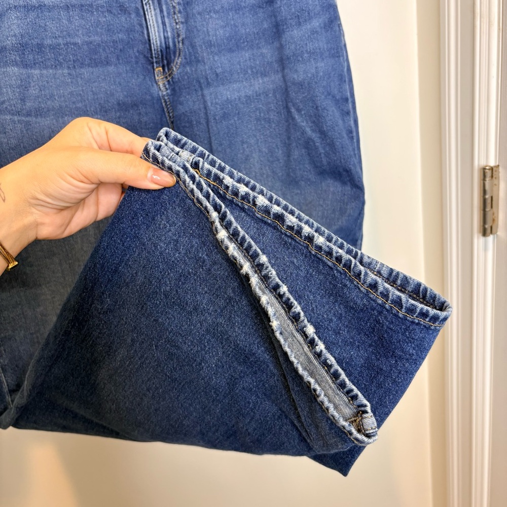 GAP 90’s Loose High Rise Distressed Jeans - Picture 2 of 7